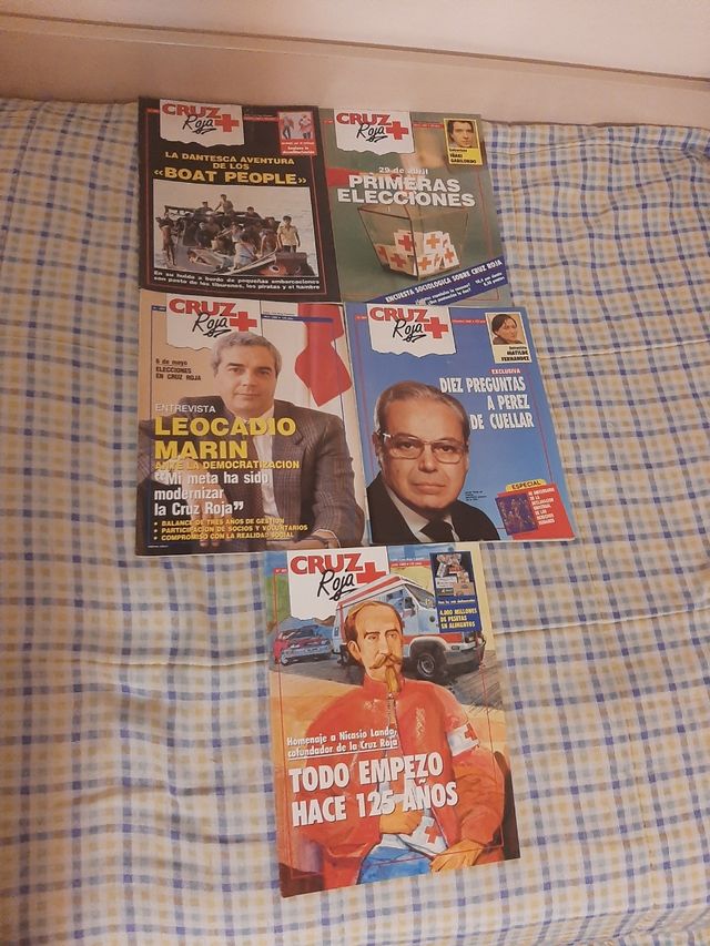 Revistas Cruz Roja años 80