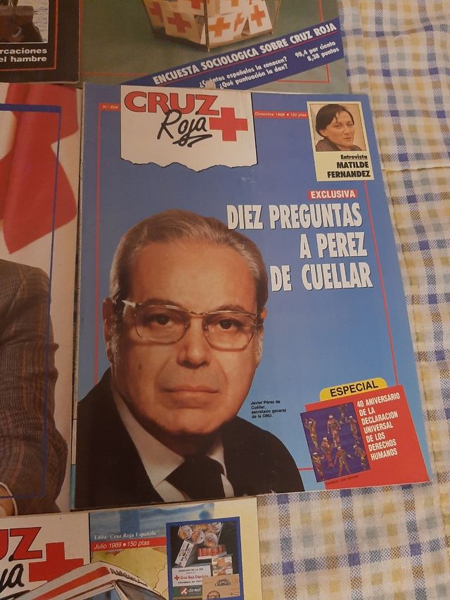 Revistas Cruz Roja años 80