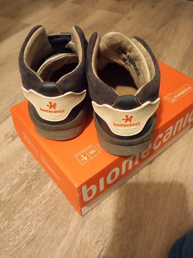 Zapatilla-bota Biomecanic Talla 28 Niño