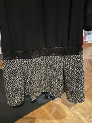 Vestido gasa y falda geométrica