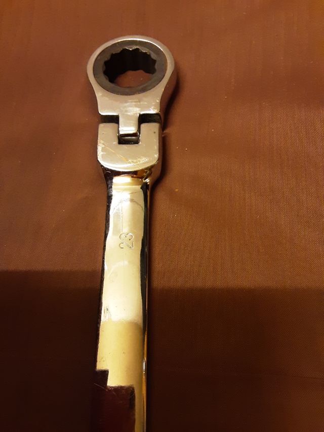 Llave de trinquete combinada 23mm