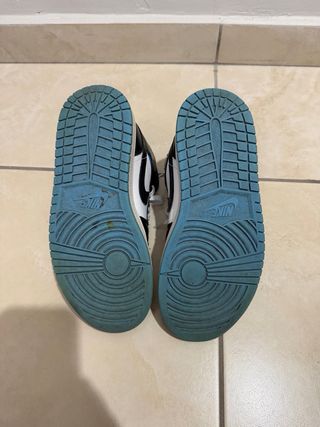 Scarpe Jordan 1 Mid University Blu Taglia 40