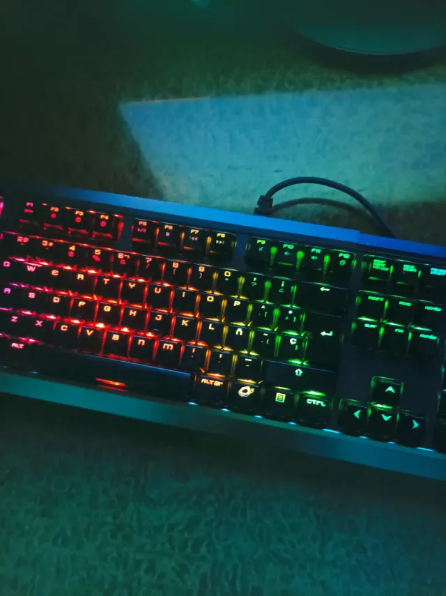 Teclado Mecánico Gaming Ozone Strike X30 Español.