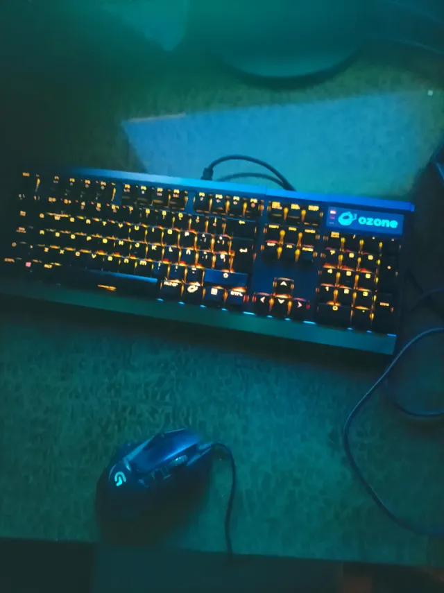 Teclado Mecánico Gaming Ozone Strike X30 Español.