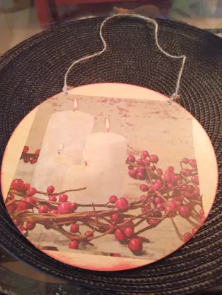 Colgante Navideño Madera Velas Bayas