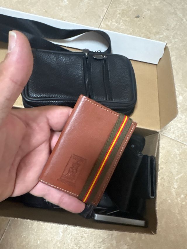 OCASIÓN!!! Lote de 26 Carteras Variadas