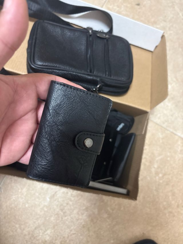 OCASIÓN!!! Lote de 26 Carteras Variadas