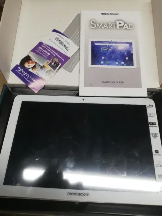 Scocca + Touch + LCD Mediacom SmartPad