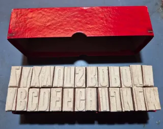 Juego de letras de imprenta