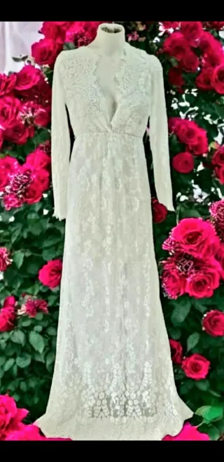 Vestido largo blanco de encaje