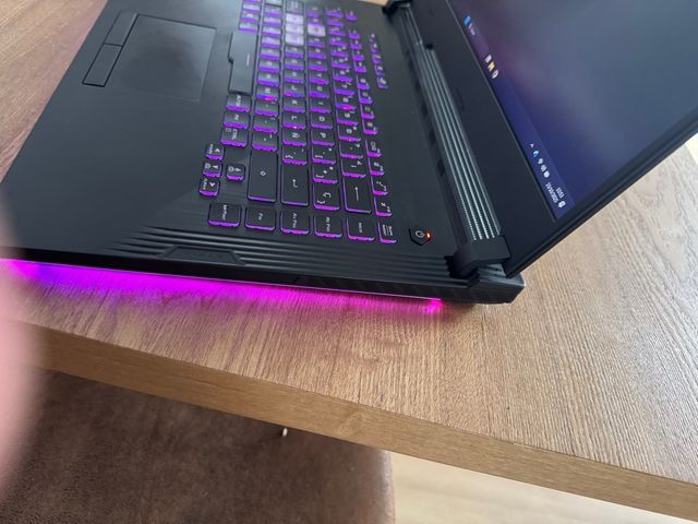 Portátil Gaming Asus ROG Strix