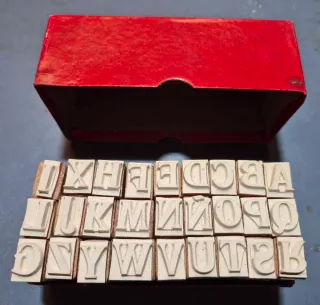 Juego de letras de imprenta