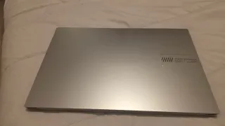 Portátil Asus Vivobook Go 15 OLED Plata