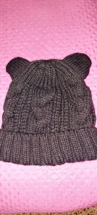 Cappello lana nero con orecchie