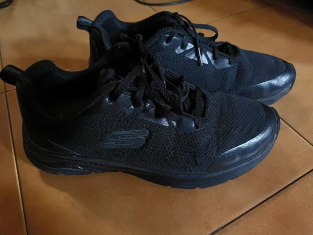 Zapatillas Skechers Negras