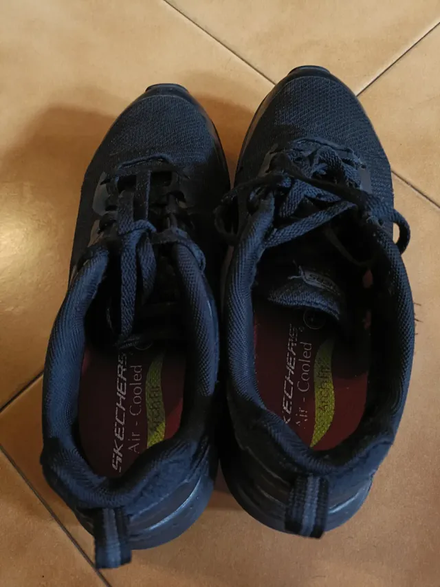 Zapatillas Skechers Negras