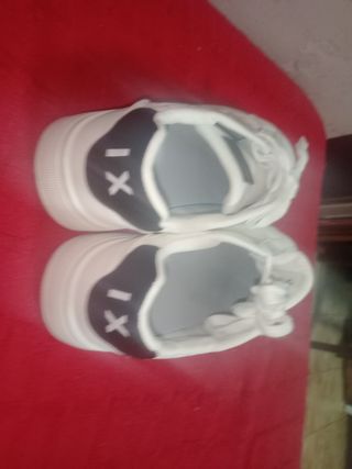 Zapatillas IX Blancas