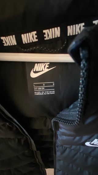 Plumífero Negro Nike Talla M