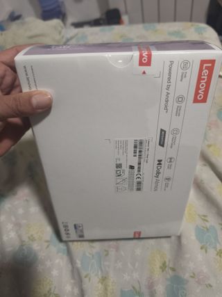 Lenovo Tab + Funda Transparente