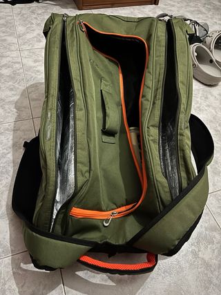 Pala Bullpadel Hack CTR Pro y paletero Bullpadel