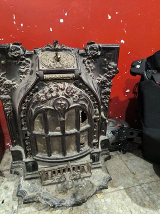 Estufa Salamandra Modernista Hierro Fundido