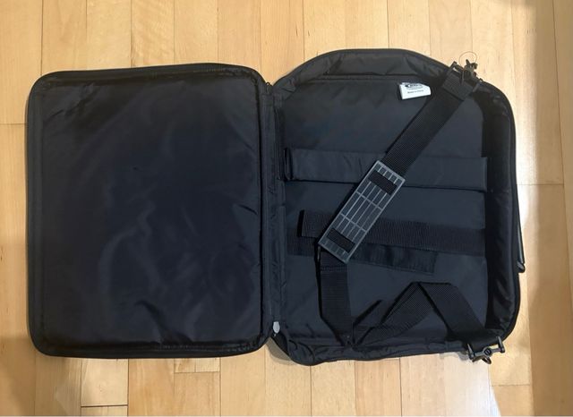 Maletín portátil negro