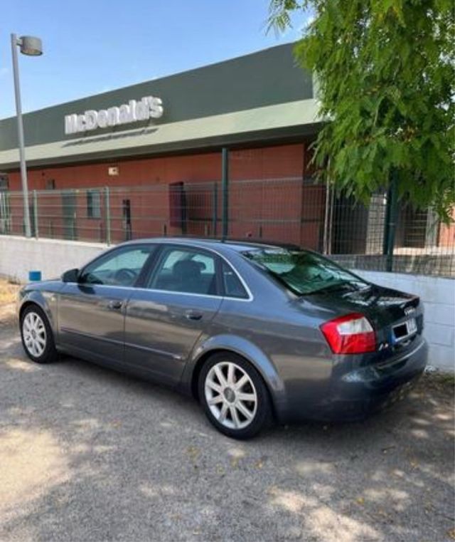 Audi A4 S LINE 1.9 TDI