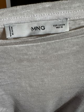 2 Camisetas de Zara y Mango 
color blanco y negro