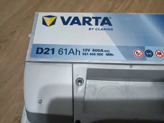 Batería Varta D21 61Ah SLI Nueva