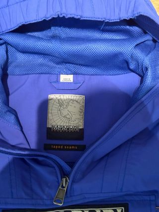 Cortavientos Napapijri niño azul tipo buzo