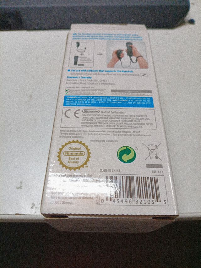 Mando Nunchuk Wii U Nintendo con embalaje sin abri