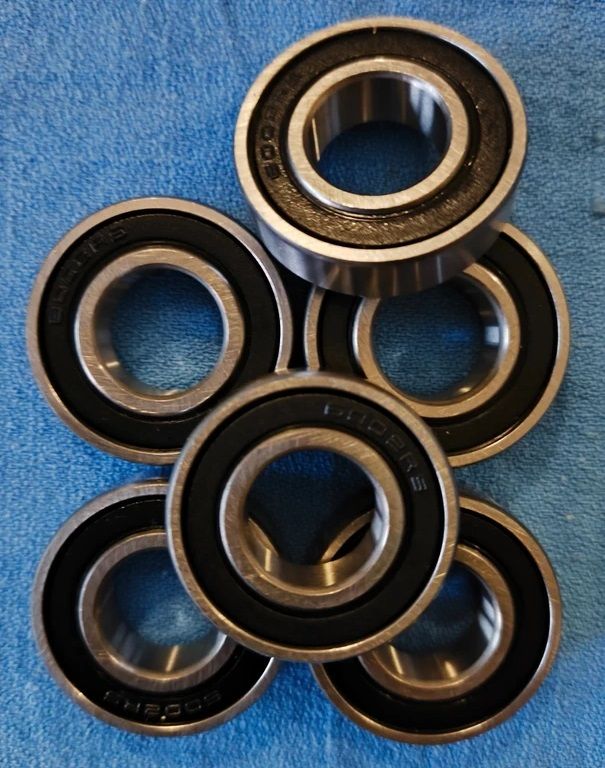 10 Rodamientos 6002 - 2RS 15 x 32 x 9 mm