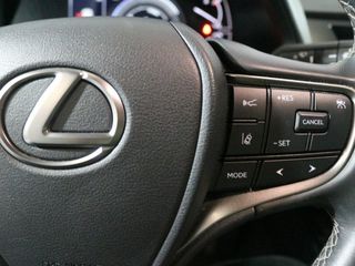 Lexus UX 2.0 250h Business