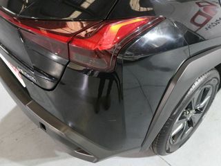 Lexus UX 2.0 250h Business