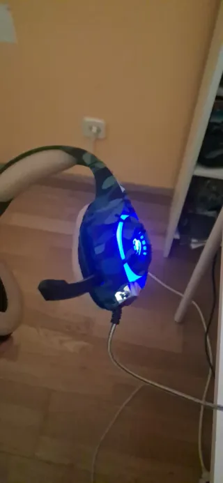 Auriculares Gaming con Micrófono con luces LED.