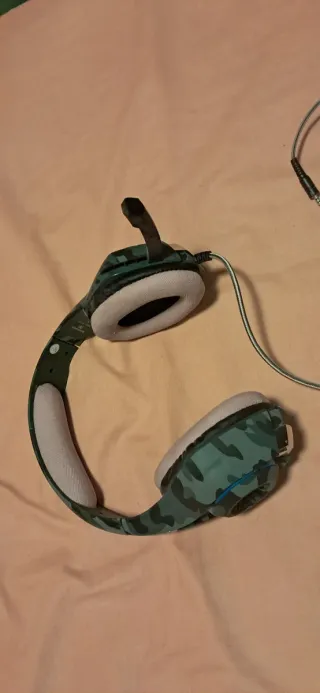 Auriculares Gaming con Micrófono con luces LED.