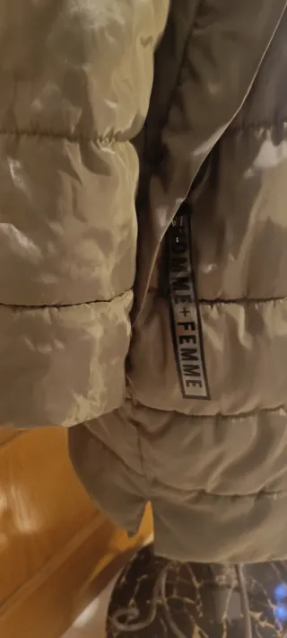 Abrigo plumífero largo verde