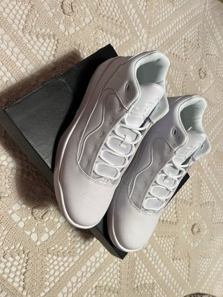 Zapatillas Jordan Max Aura 2 Blancas