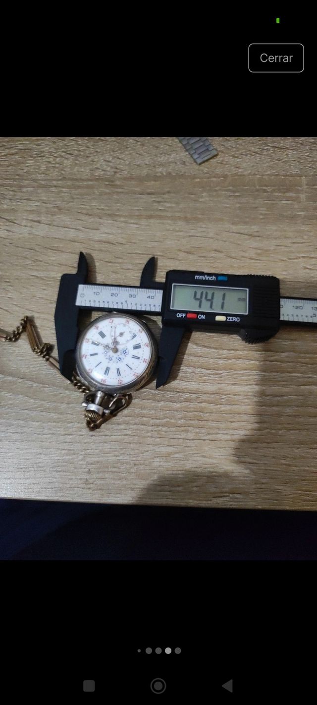 Reloj de bolsillo de plata antiguo