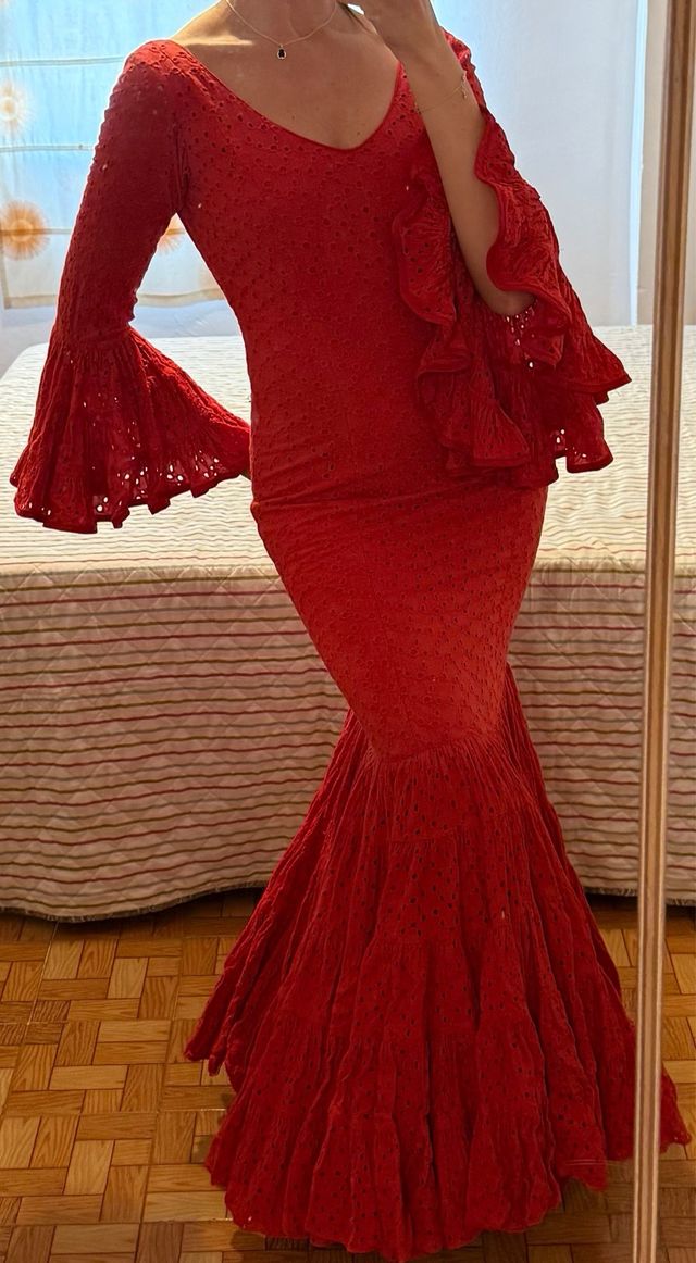 Traje de flamenca rojo
