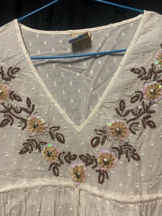 Vestido suelto corto bordado