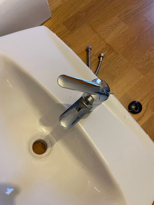 Lavabo ROCA con pie ( grifo no incluido)