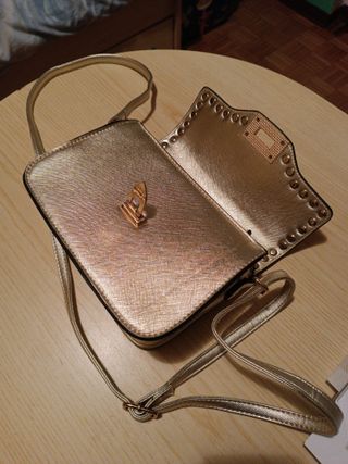 Borsetta donna oro con borchie