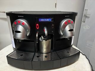 Cafetera Nespresso Gemini 220