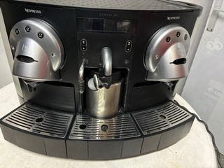 Cafetera Nespresso Gemini 220