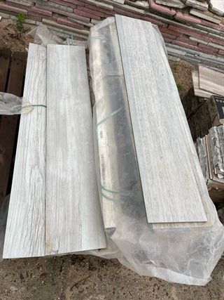 Porcelánicos Maderas 120x20 Bastantes Restos