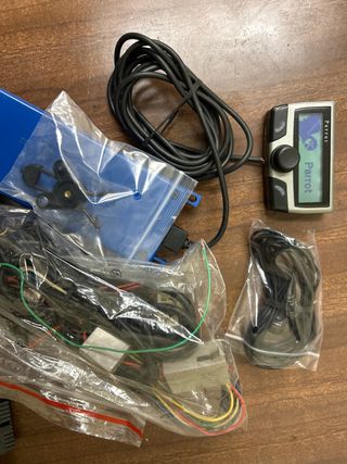 Parrot CK3100 manos libres