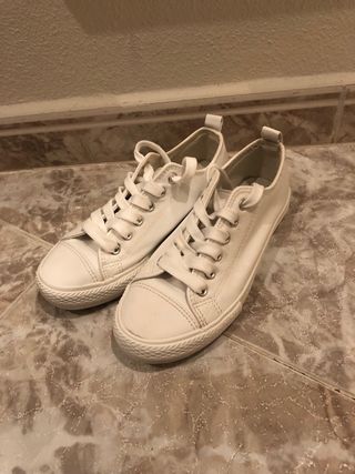 Zapatillas blancas