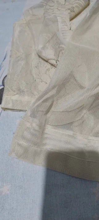 Coppia tende antiche beige ricamo fiori