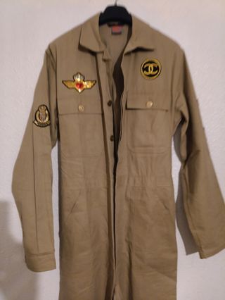 Mono de vuelo militar beige